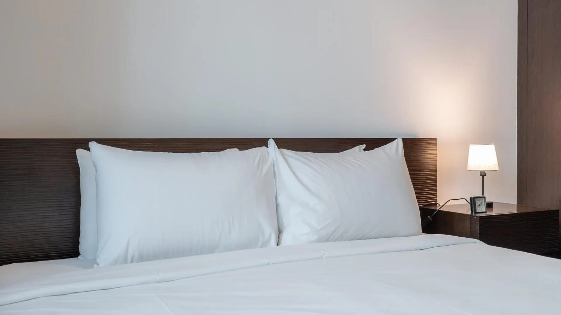 A Wonderful 2 Bedroom In Jvc With Terrace Dubai 0*,